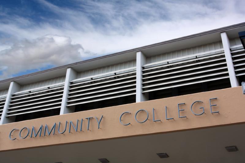 New healthcare law hurts community colleges, Hispanic students