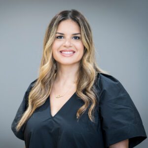 Andrea Costacampas's Headshot Photo
